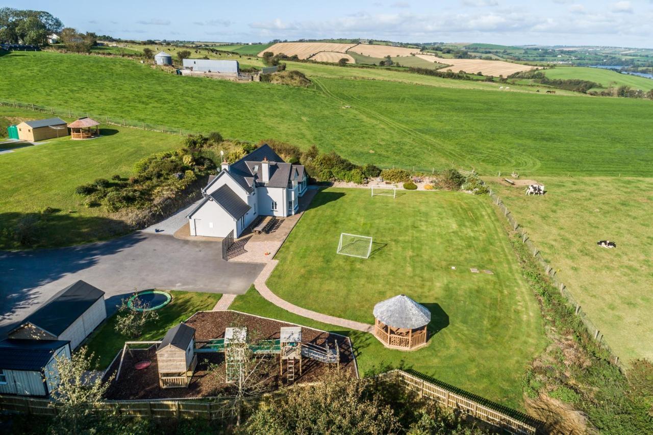 Four Winds,Kinsale Town,Exquisite Holiday Homes,Sleeps 26 Екстер'єр фото