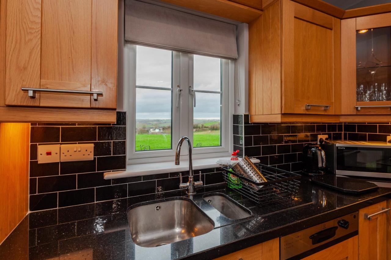 Four Winds,Kinsale Town,Exquisite Holiday Homes,Sleeps 26 Екстер'єр фото